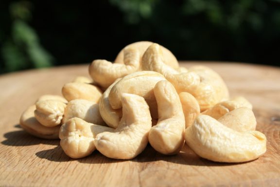 Cashew nuts